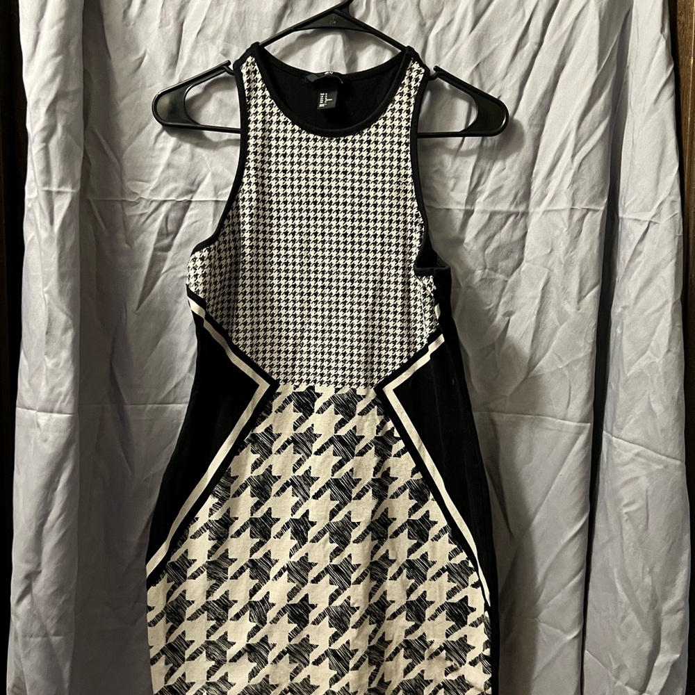 H&M Monochrome Houndstooth Mini Dress